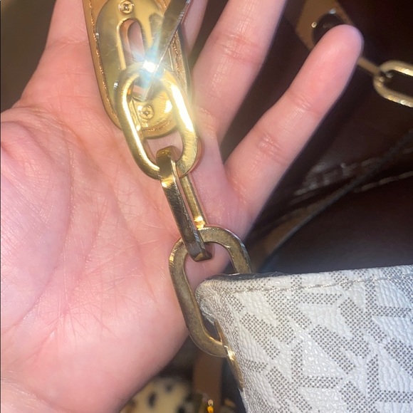 Michael Kors Signature Logo Fulton Bag - Picture 11 of 11